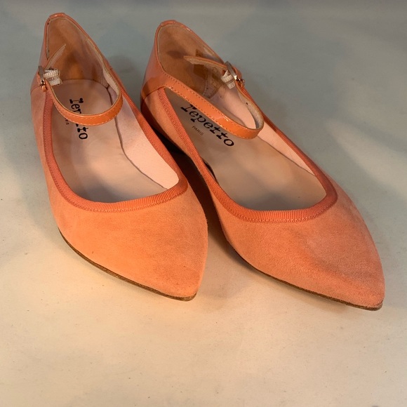 Repetto Peach Suede and Patent Leather Flats! - Picture 2 of 6